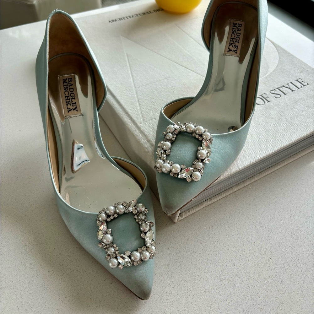 Blue Badgley Mischka wedding heels